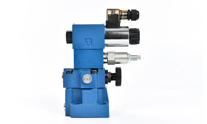 在高溫或低溫環境下，使用壓力閥需要注意什么？